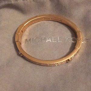 Michael Kors Bangle Rose Gold